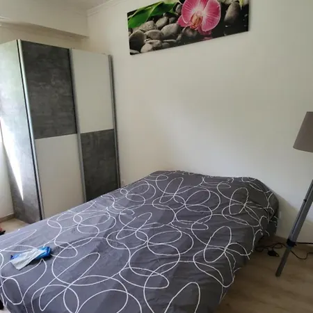 2 Pieces Proche Appartement *